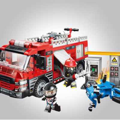 Конструктор Qman, MineCity, Пожарна станция за зареждане, 275 части