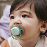 2 бр. Залъгалки Philips Avent Ultra Air Night 6-18м хамелеон и маймунка, сини-hJ6Oi.jpeg