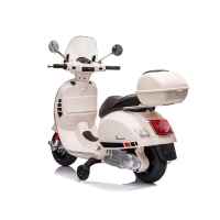Акумулаторен мотор Chipolino Vespa GTS Super, бял-lYdW7.jpeg