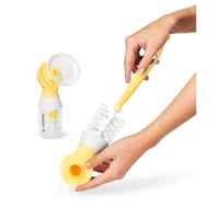 Четка за почистване на шишета и биберони Medela-1NwwV.jpeg