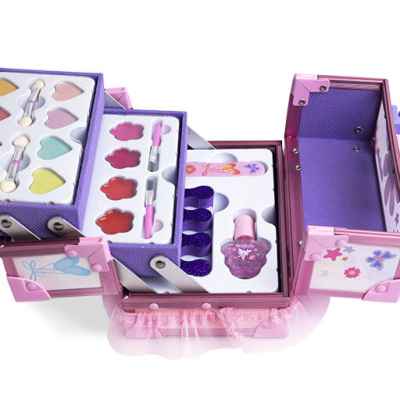 Куфарче с грим Martinelia, Магически балет