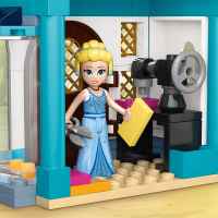 Конструктор LEGO Disney Princess, Приключение на пазара с принцесите на Disney-2Wipe.jpeg