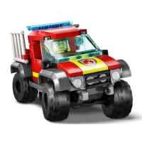 Конструктор LEGO City Пожарникарски камион 4х4-6NeFl.jpg