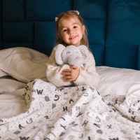 Одеяло с играчка Lorelli Nappy 90х75 см, Прасковено розово със зайче-6oRSk.jpeg