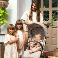 Лятна бебешка количка Cosatto Woosh 4, Old Macdonald-ArZes.png