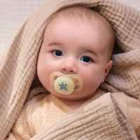 2 бр. светещи ортодонтични залъгалки за новородени Philips AVENT Ultra Start Night 0-2м, в оранжево и лилаво с декор луна и звезди, в кутия за стерилизиране-D2uUu.jpeg