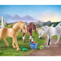 Детски комплект за игра Три коня със седла-FhN0e.jpeg