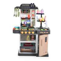 Кухня с аксесоари и течаща вода Moni-IDYXq.jpeg