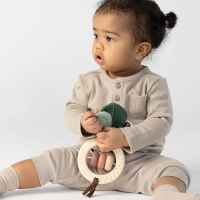 Дървена дрънкалка Tiny Love Цвекло от Еко колекция Garden of Adventures, 0м+-Kjm5e.jpeg