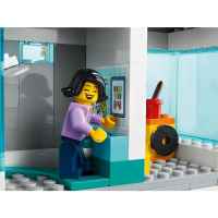 Конструктор LEGO City Семейна къща-LN3uu.jpg