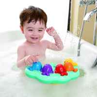 Музикален фонтан с разноцветни китове Hape-MsIEU.jpeg