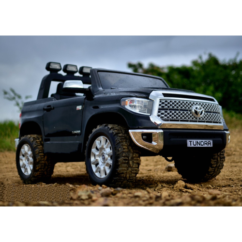 Акумулаторен джип JJ Toyota Tundra, черен металик