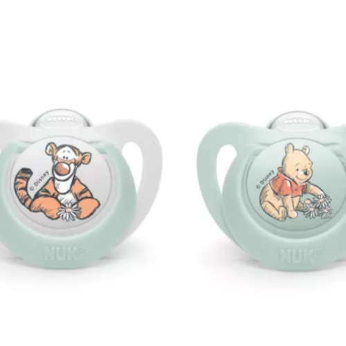 Силиконова залъгалка Nuk 6-18 м. 2 бр., Мечо пух + кутийка за съхранение и стерилизация в микровълнова