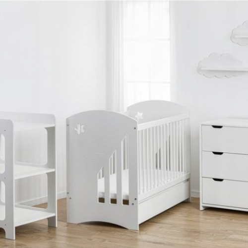 Детска стая Baby Moon - кошара, скрин, шкаф за повиване + матрак, бял