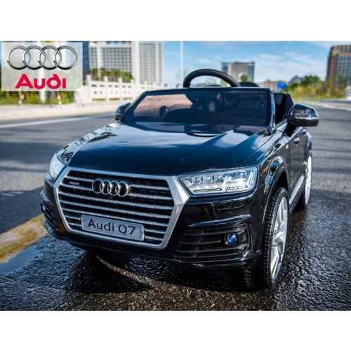 Акумулаторна кола JJ Audi Q7 с WiFi, черен металик