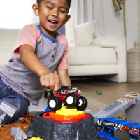 Монстер Тракс Hot Wheels, Комплект арена за разбивачи с 1 кола-XwEz8.png