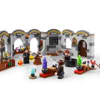 Конструктор LEGO Harry Potter, Замъкът Хогуортс: Час по отвари-janZK.jpeg