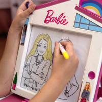 Светеща дъска за рисуване Comsed Premium Glow Pad, Barbie-pilo2.png