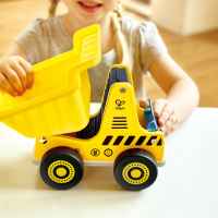 Детски дървен самосвал Hape-rAZK9.jpeg