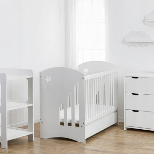 Детска стая Baby Moon - кошара, скрин, шкаф за повиване + матрак бял
